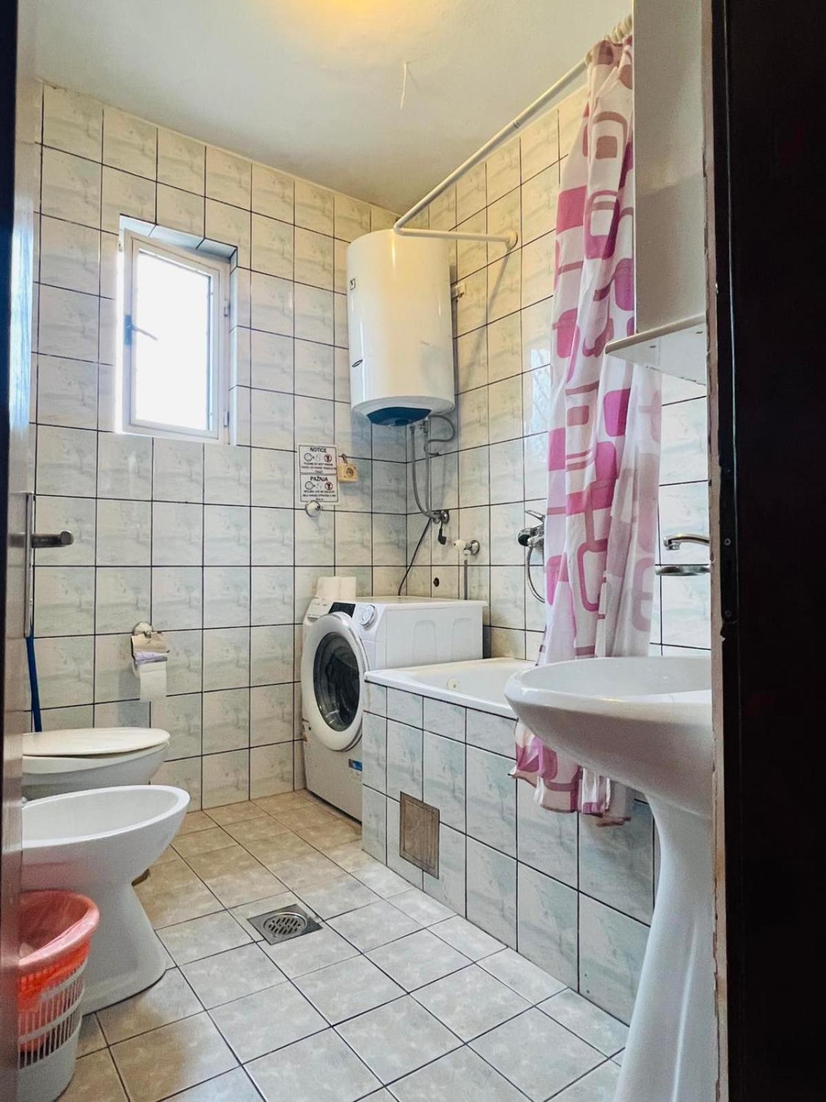 Explorer Apartman